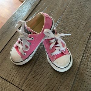 Pink converse